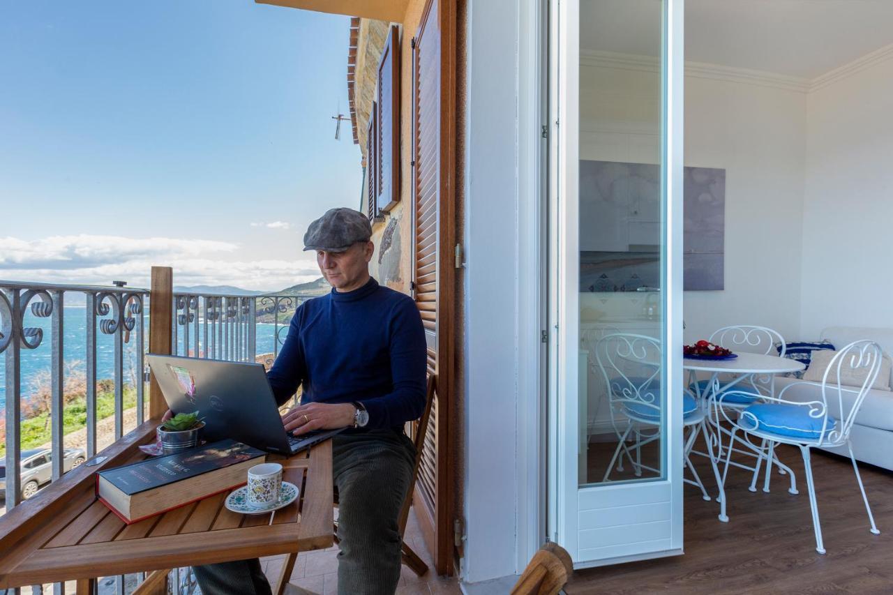Cielo E Mare: Charming Seaside Retreat in Old Village Heart Castelsardo Exterior photo
