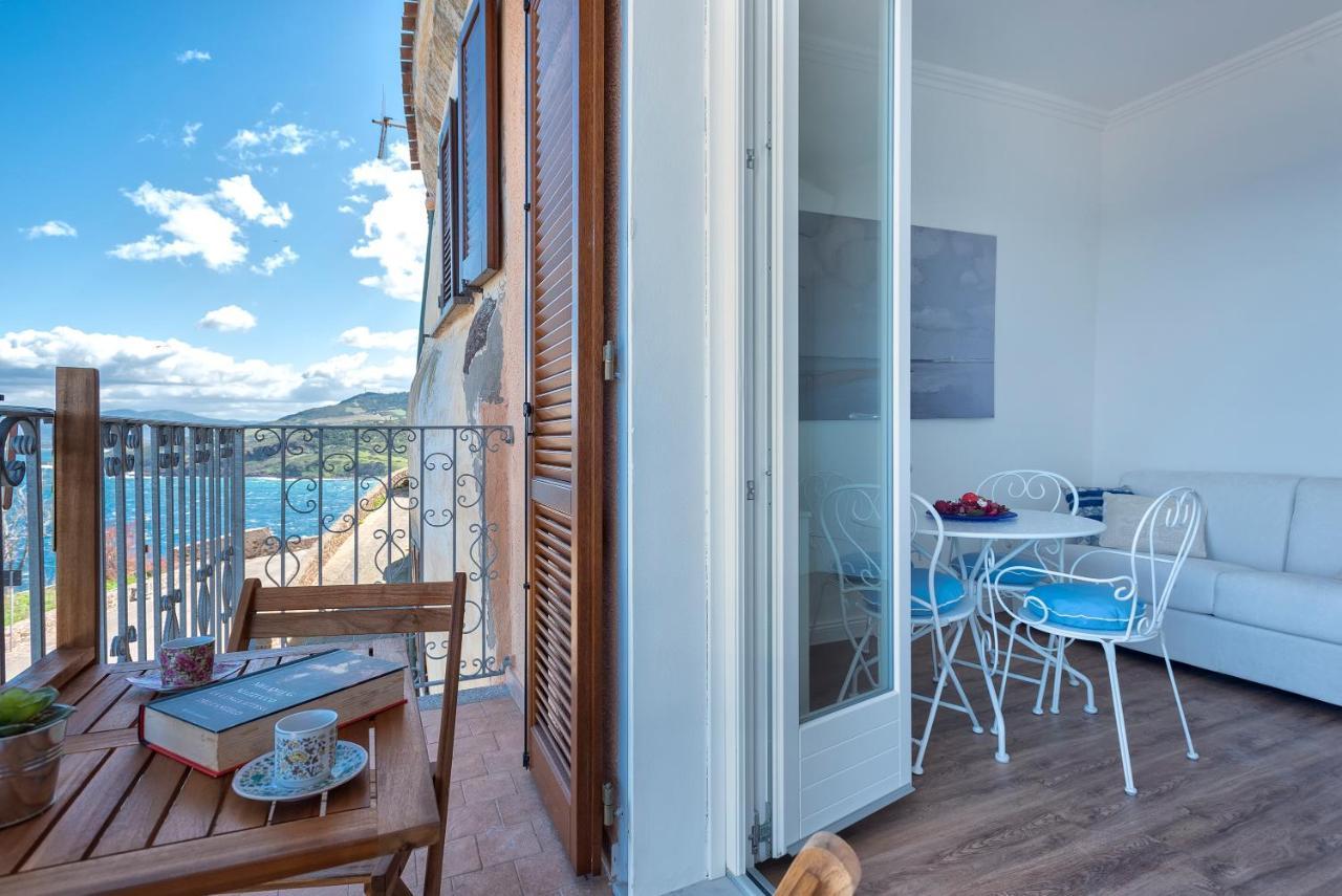 Cielo E Mare: Charming Seaside Retreat in Old Village Heart Castelsardo Exterior photo