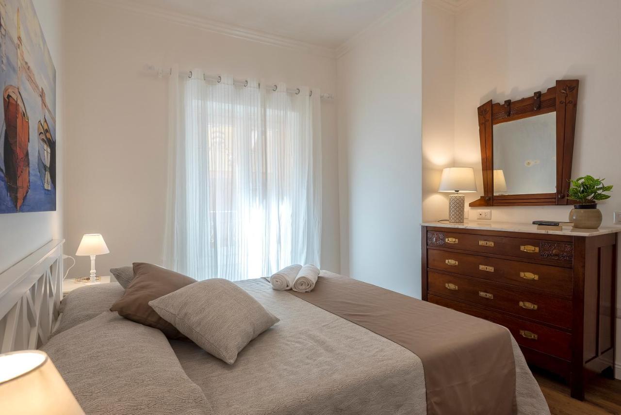 Cielo E Mare: Charming Seaside Retreat in Old Village Heart Castelsardo Exterior photo